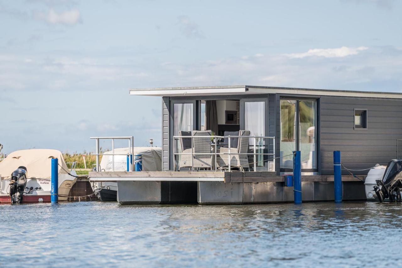 Marina Martinshafen Hotel Sassnitz Exterior photo